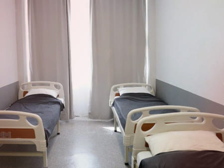 Две кровати в клинике